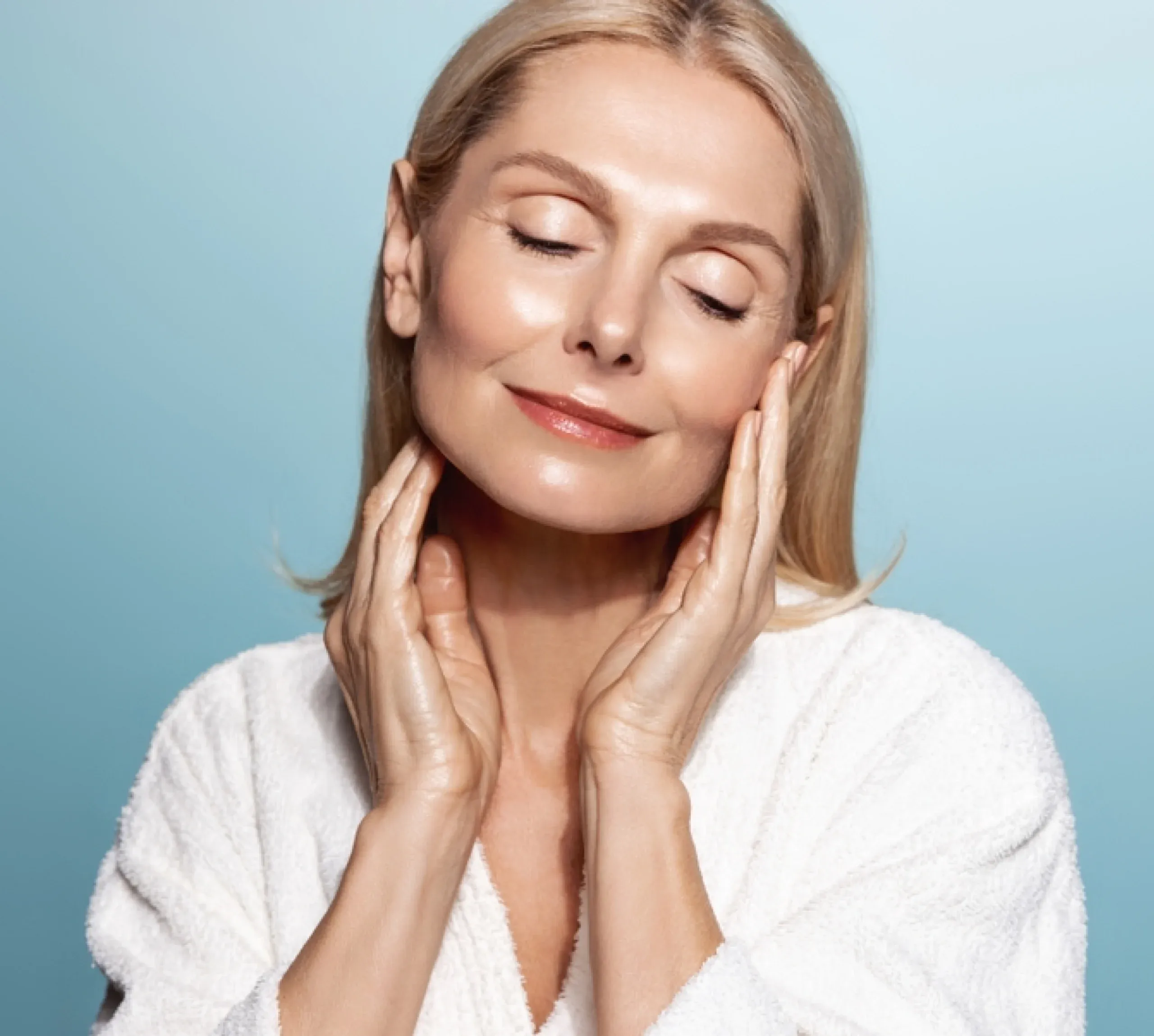 Rejuvenecimiento facial: cómo cuidar tu piel más allá de la edad